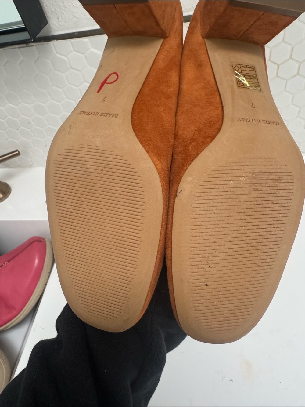Everlane Cognac Suede Block Heel Pumps Made in Italy - Picture 8 of 16
